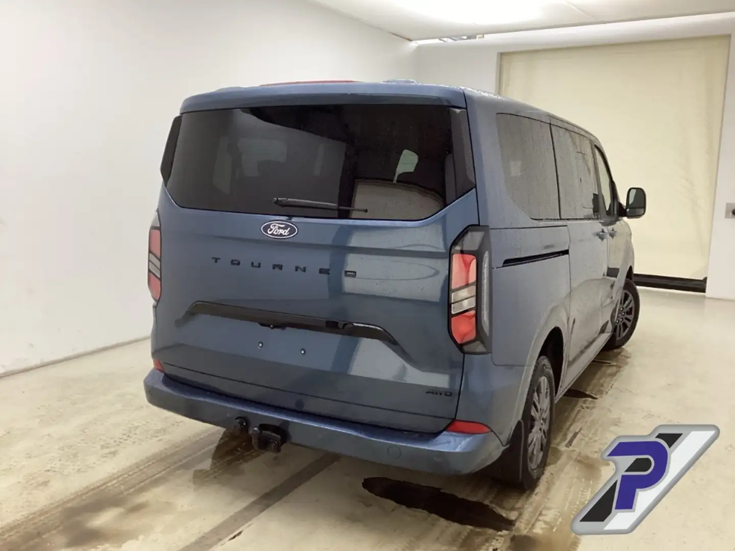 Ford Tourneo Custom Bus 320 L1 Titanium AWD ACC+TWA+AHK+TECHNO-PAKET Blauw - 2