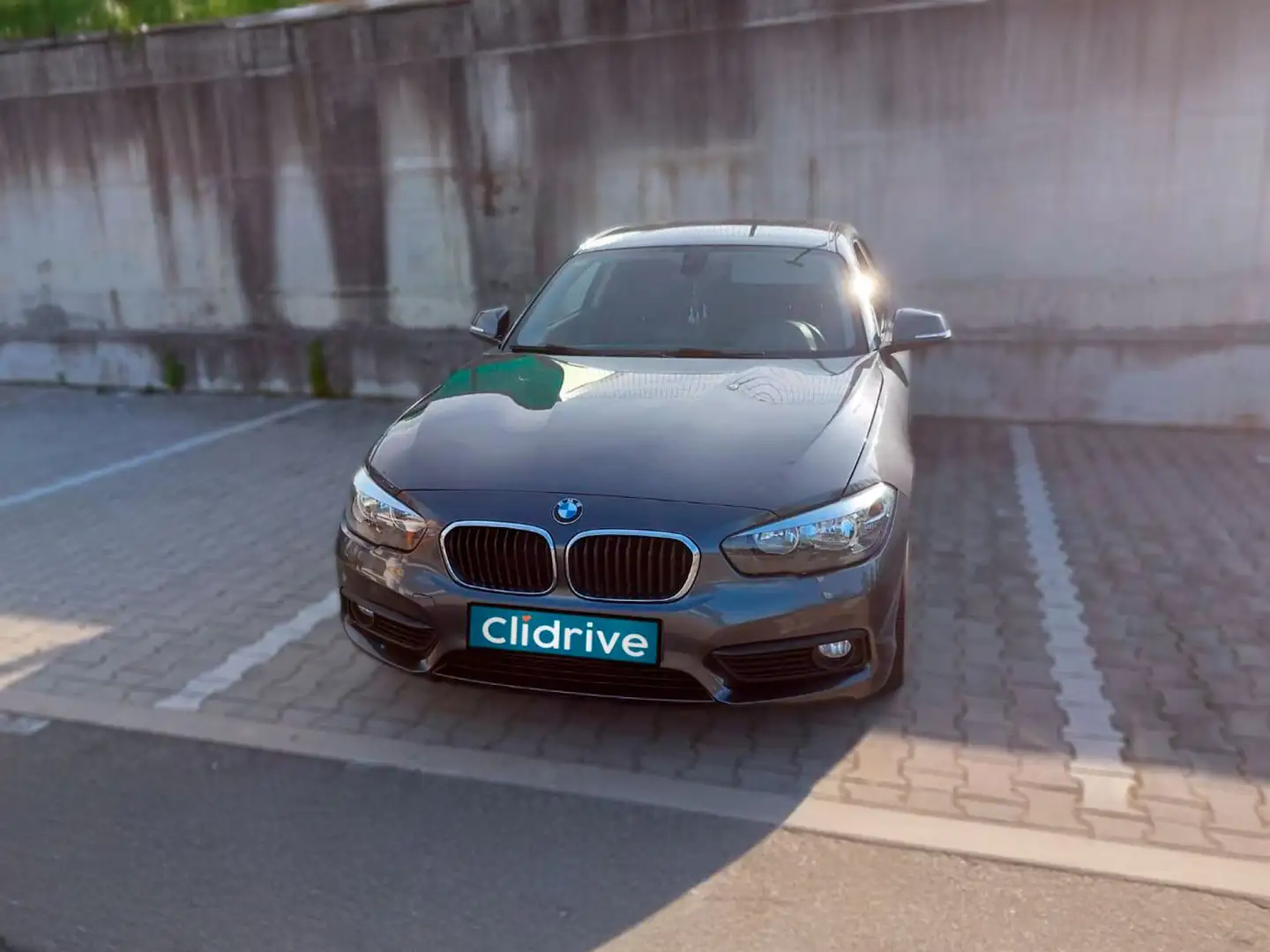 BMW 116 116d EfficientDynamics Gris - 2