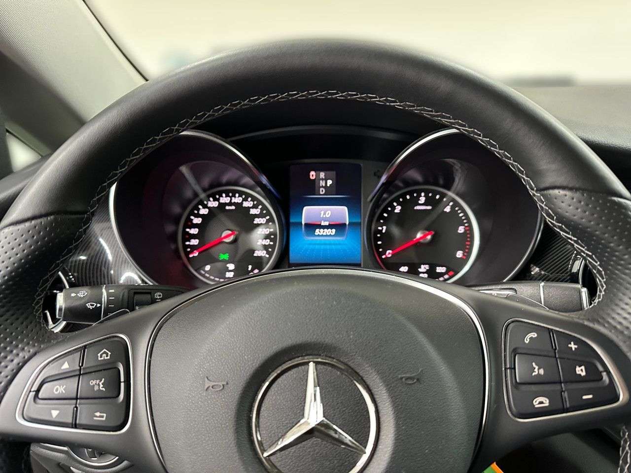 Mercedes-Benz V 250