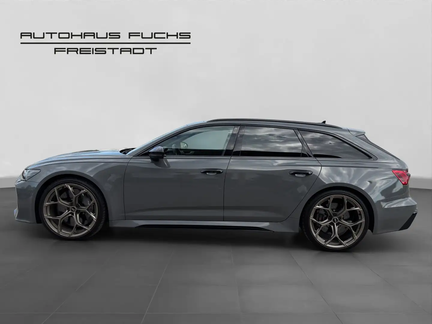 Audi RS6 Audi RS 6 Avant 4.0 TFSI quattro Schwarz - 2