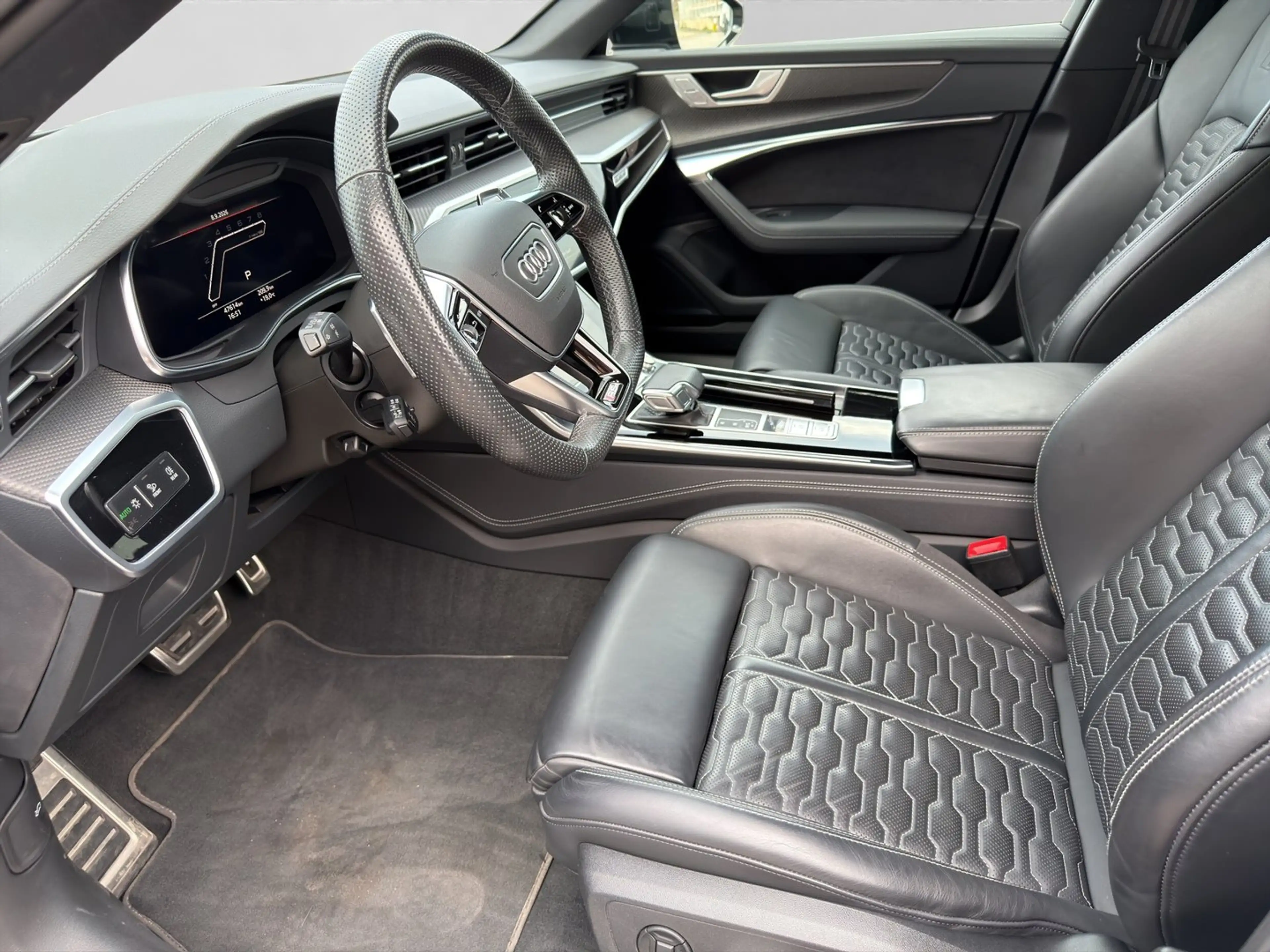 Audi RS6 Audi RS 6 Avant — photo 10