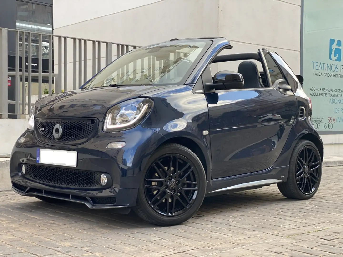 smart forTwo Coupé 80 Brabus Tailor Made Blau - 1