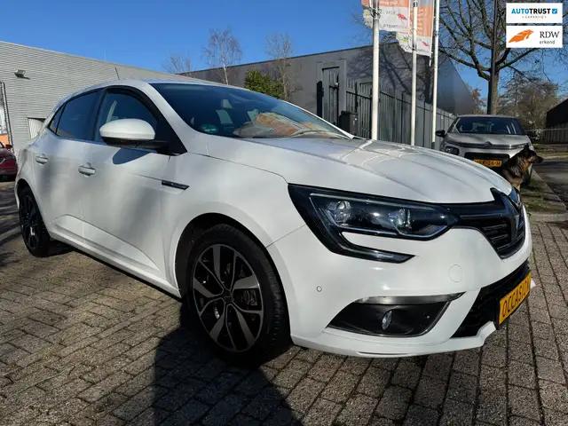 Renault Megane 1.3 TCe Bose camera, pdc, clima, groot display, 1/