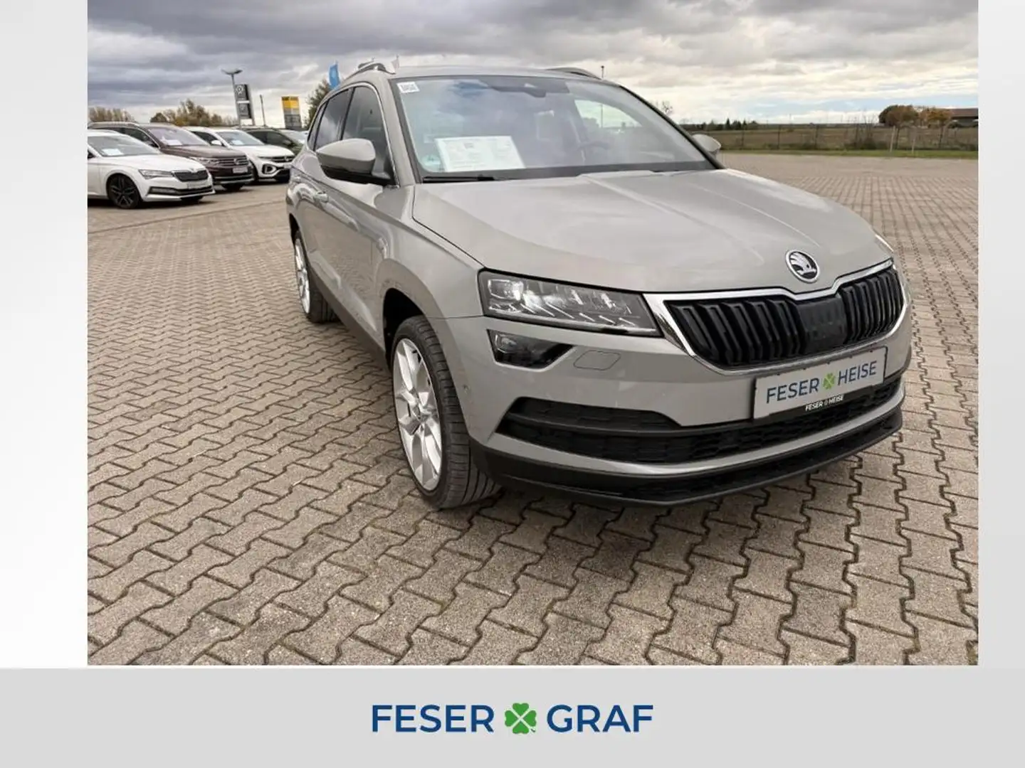 Skoda Karoq 1.5 TSI DSG Style AHK*TravellerPlus*VC*LED*Pano*Re Grey - 1