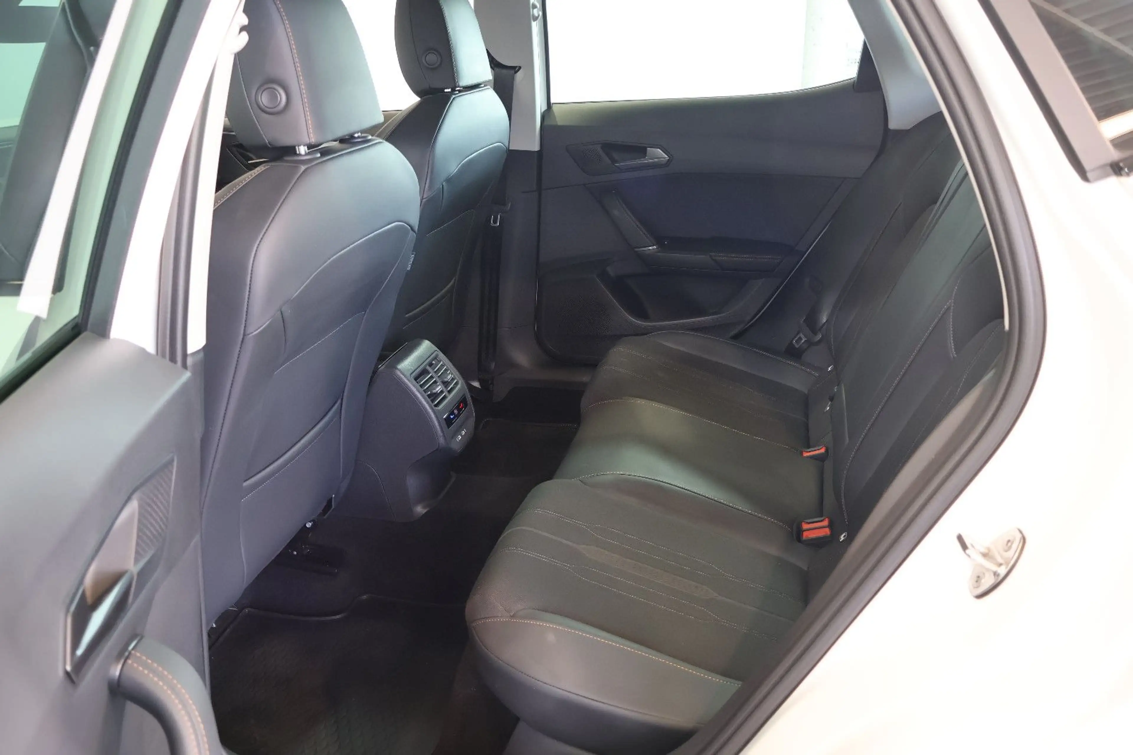 CUPRA Formentor 1.5 TSI AID+ACC+KEY+LED+LANE+18" — photo 12