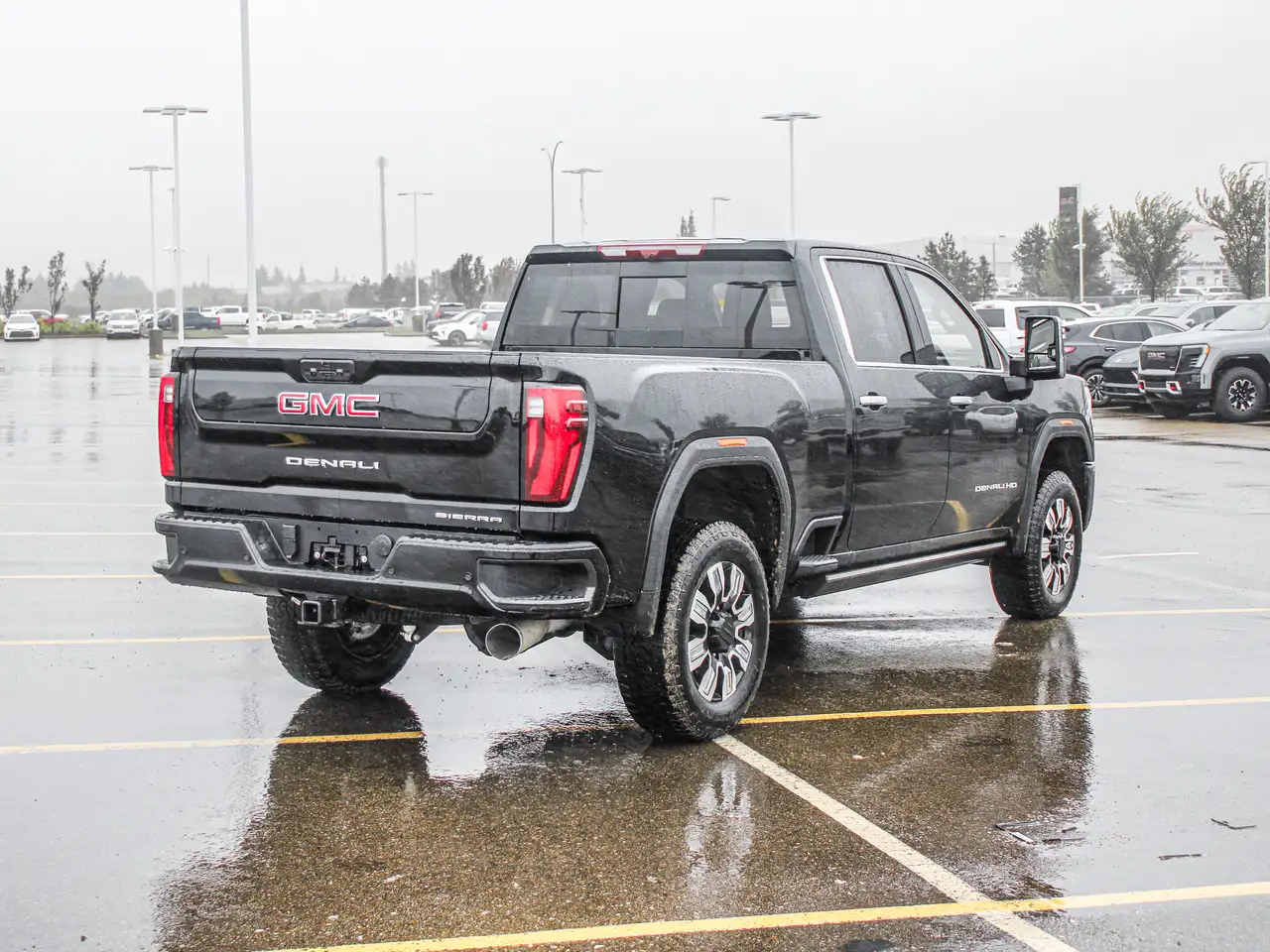 GMC Sierra 3500HD снимка GMC Sierra 3500HD