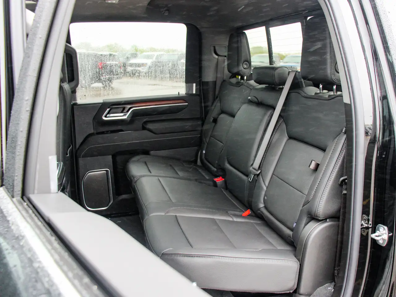 GMC Sierra 3500HD снимка GMC Sierra 3500HD