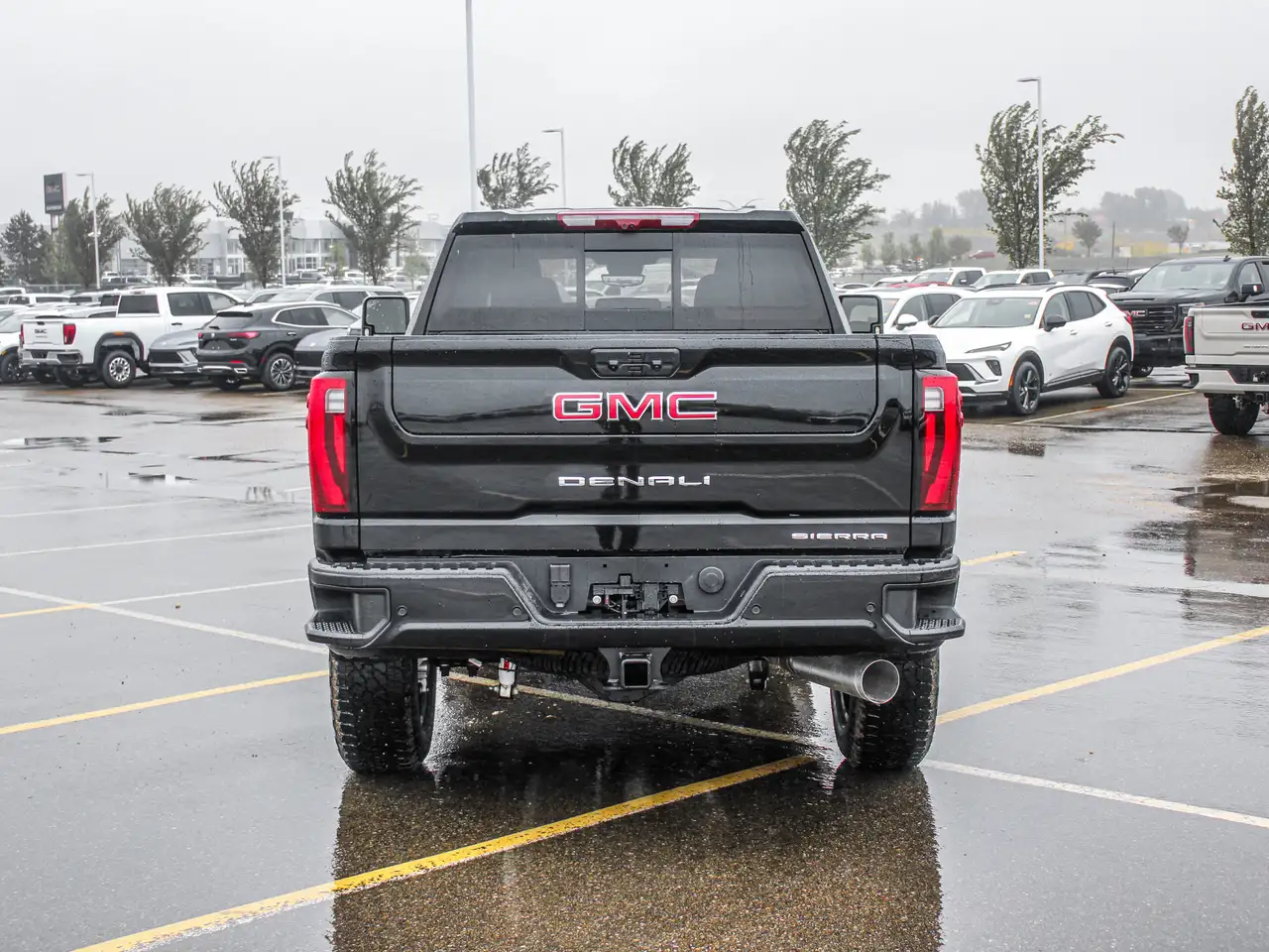 GMC Sierra 3500HD снимка GMC Sierra 3500HD