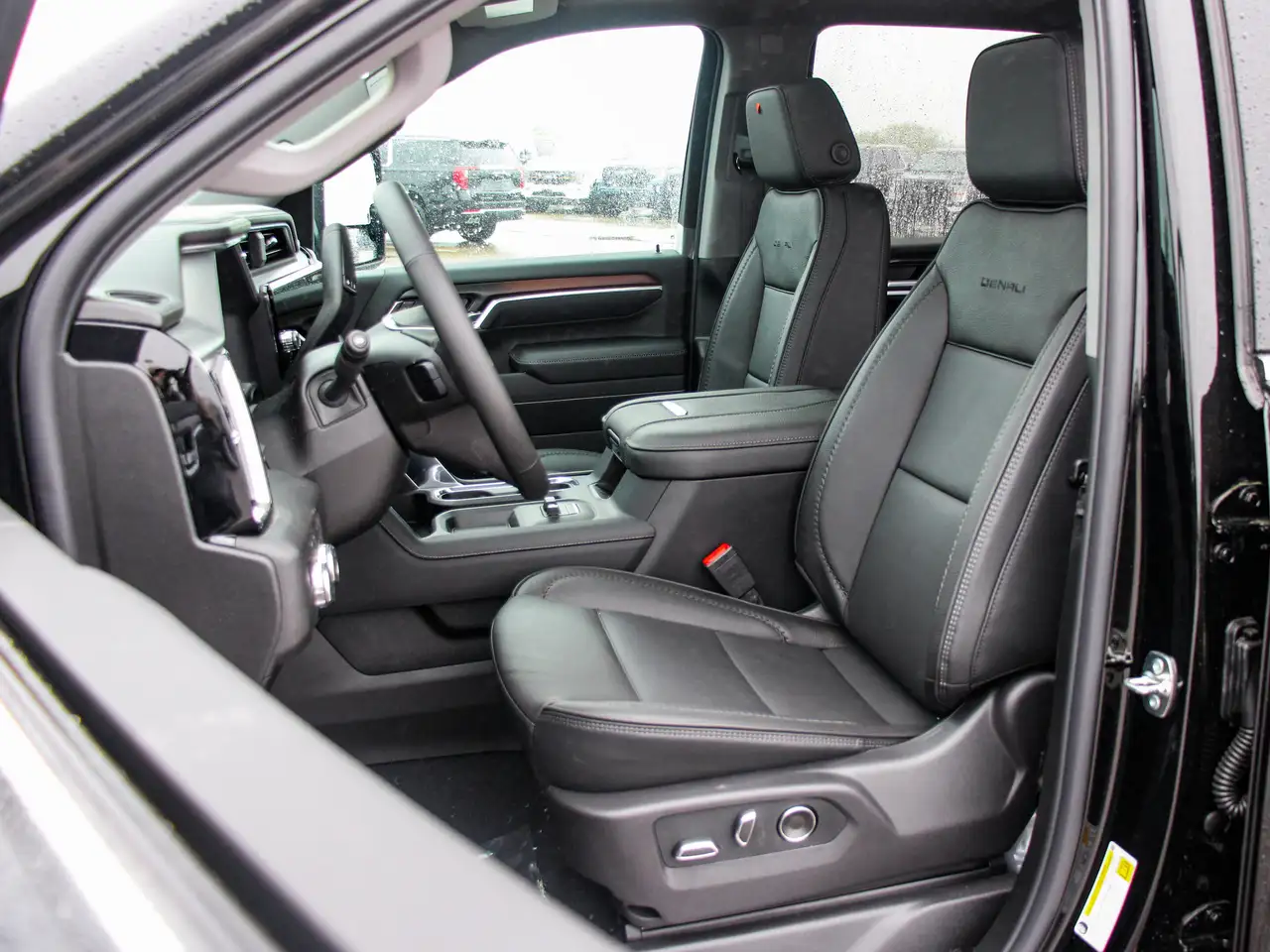 GMC Sierra 3500HD снимка GMC Sierra 3500HD