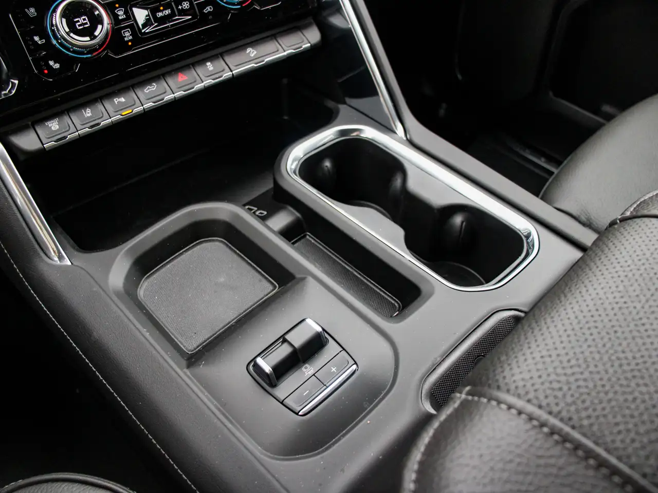 GMC Sierra 3500HD снимка GMC Sierra 3500HD
