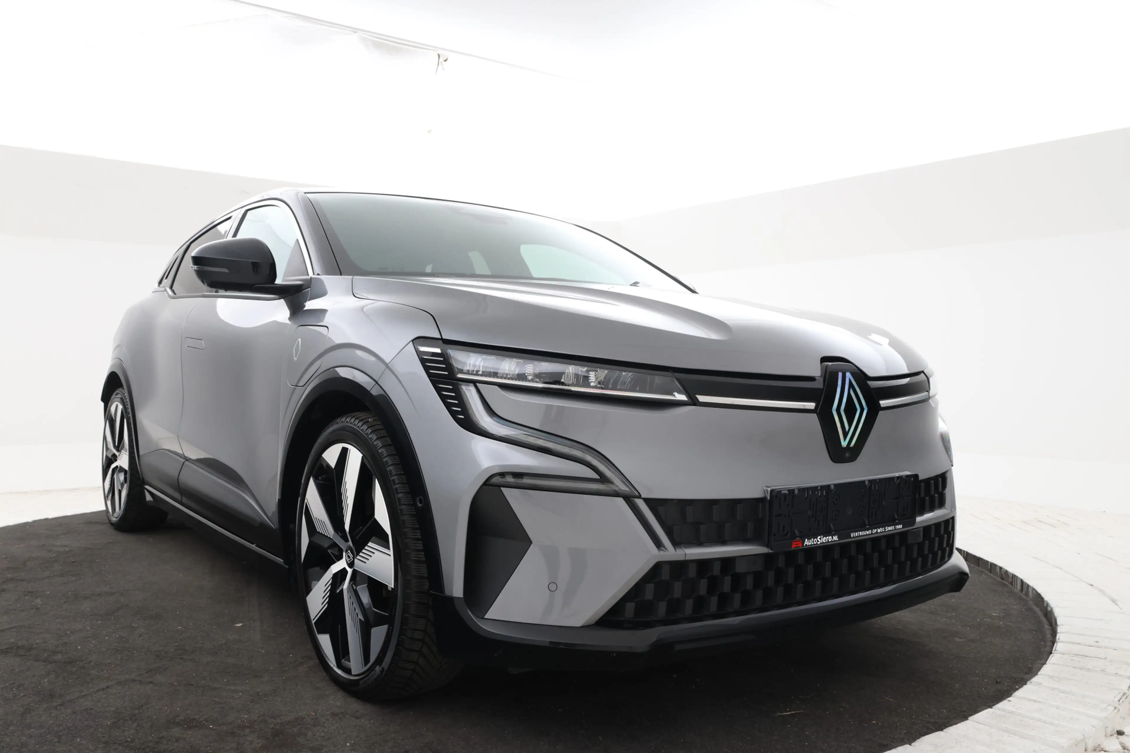 Renault Megane E-Tech EV60 Optimum Charge Techno Adaptive Cruise, Apple — photo 5