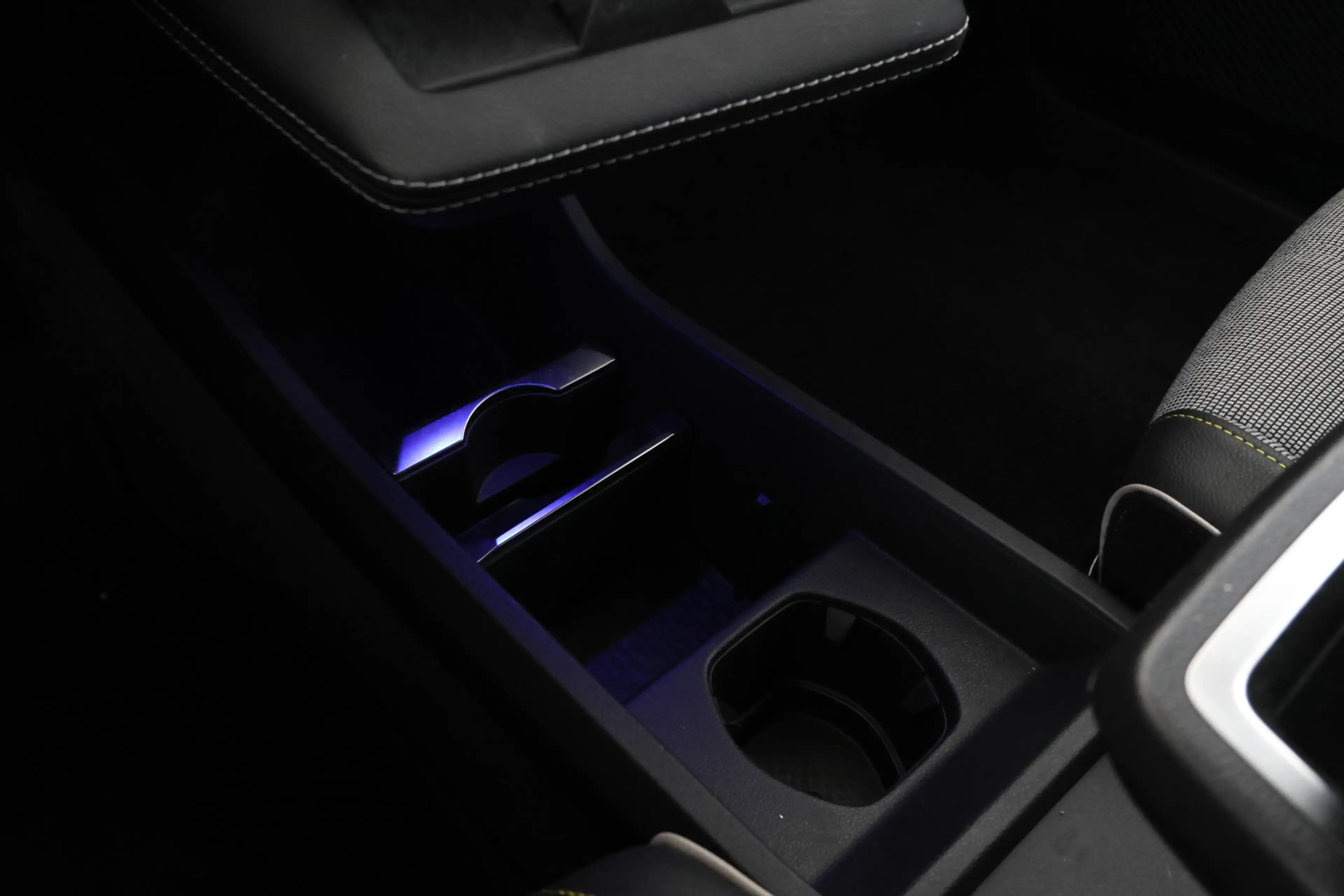 Renault Megane E-Tech EV60 Optimum Charge Techno Adaptive Cruise, Apple — photo 32