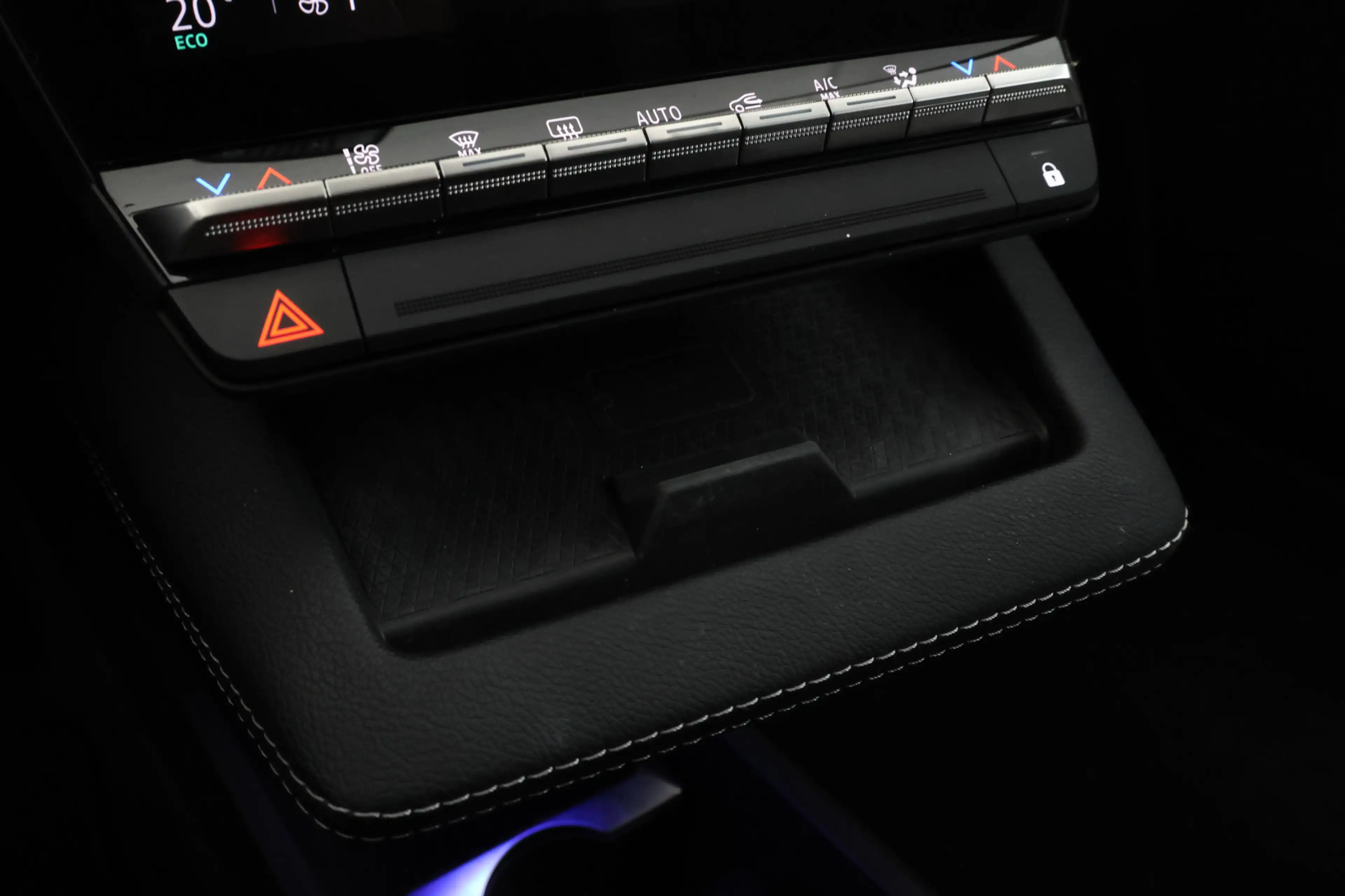 Renault Megane E-Tech EV60 Optimum Charge Techno Adaptive Cruise, Apple — photo 31