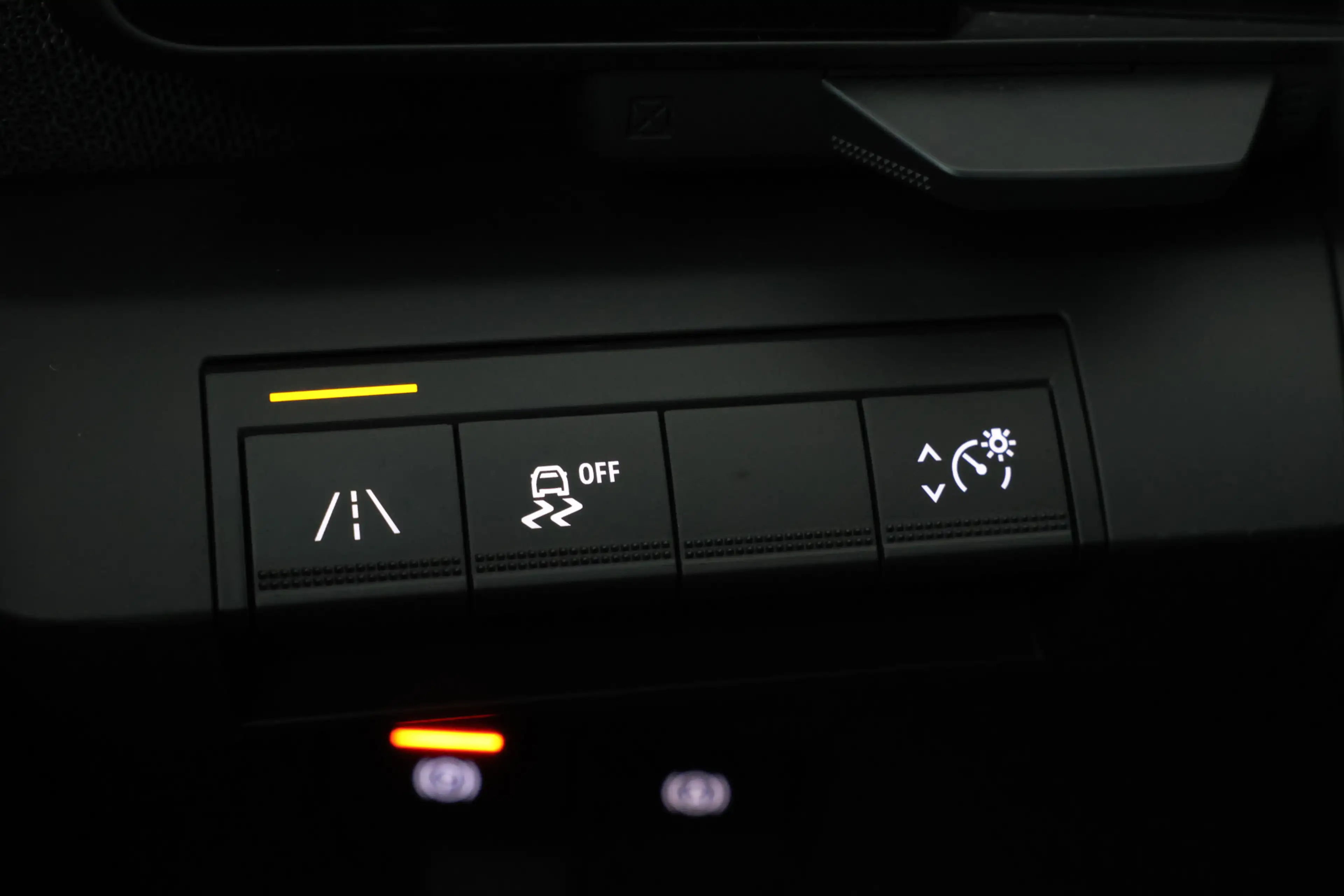 Renault Megane E-Tech EV60 Optimum Charge Techno Adaptive Cruise, Apple — photo 15