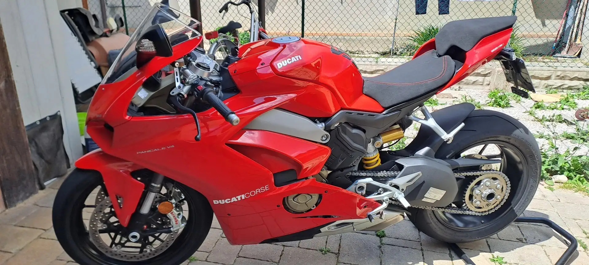 Ducati Panigale V4 Червоний - 2