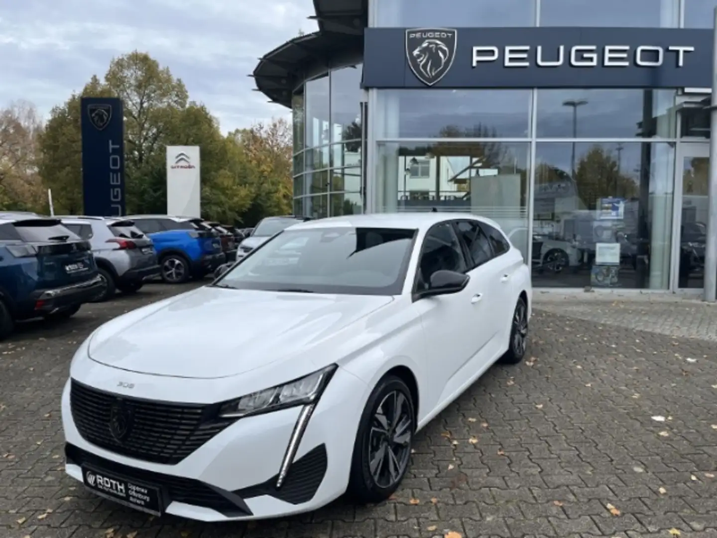 Peugeot 308 SW BlueHDi 130 EAT8 Allure Navi LED ACC Klima DAB Weiß - 1