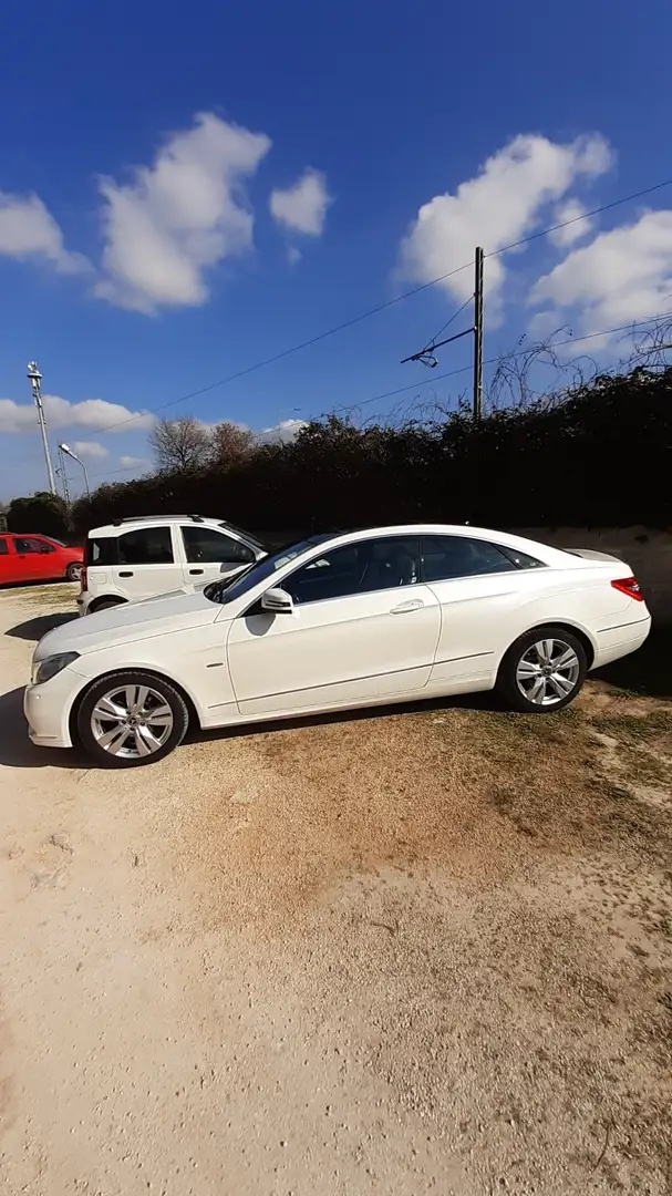 Mercedes-Benz E 220 Coupe cdi  Avangarde Bianco - 2