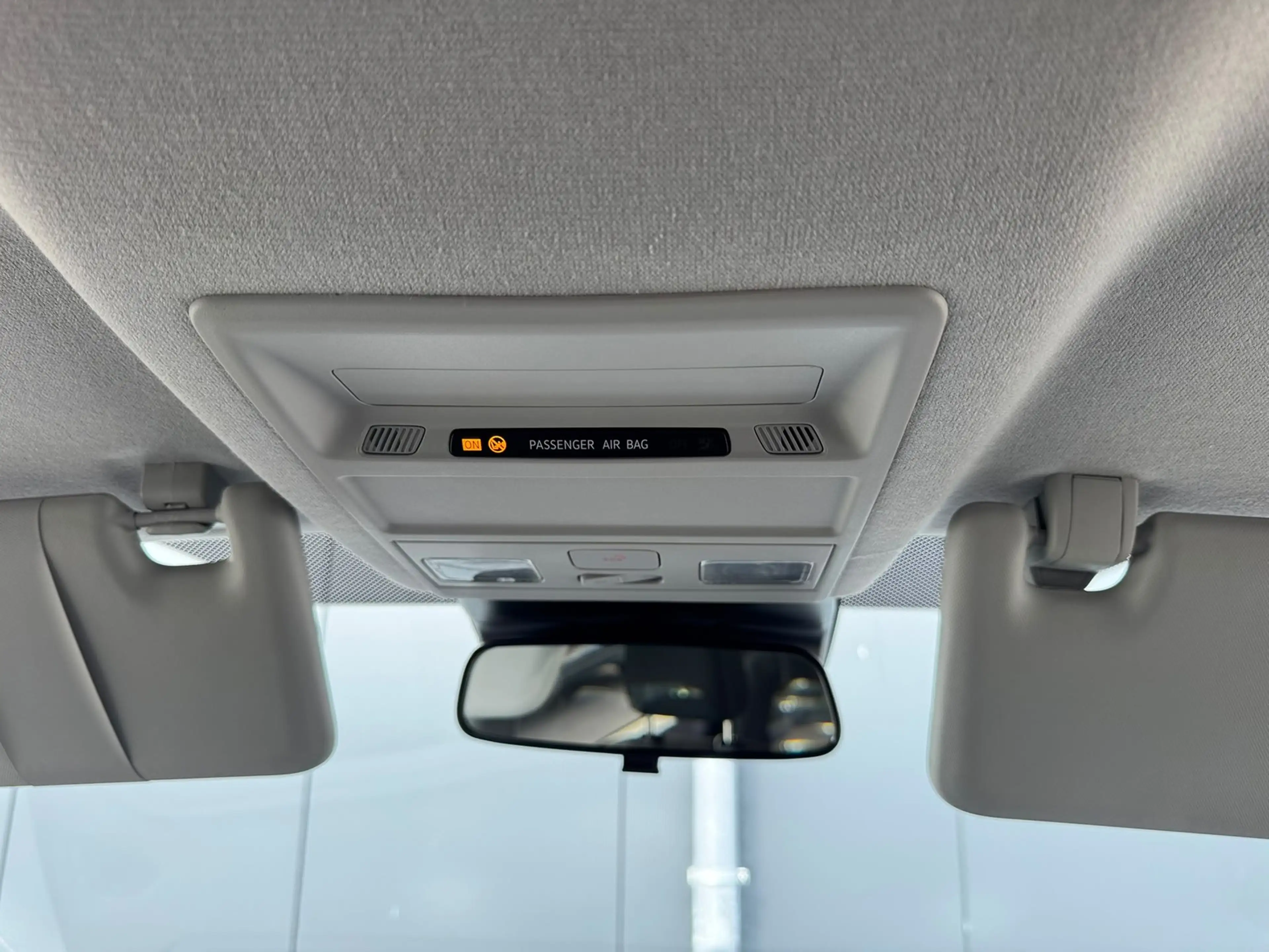Volkswagen T7 Kombi LR 2.0TDI DSG 9 SITZE+AHK+KAMERA+LED+SHZ+ — photo 11