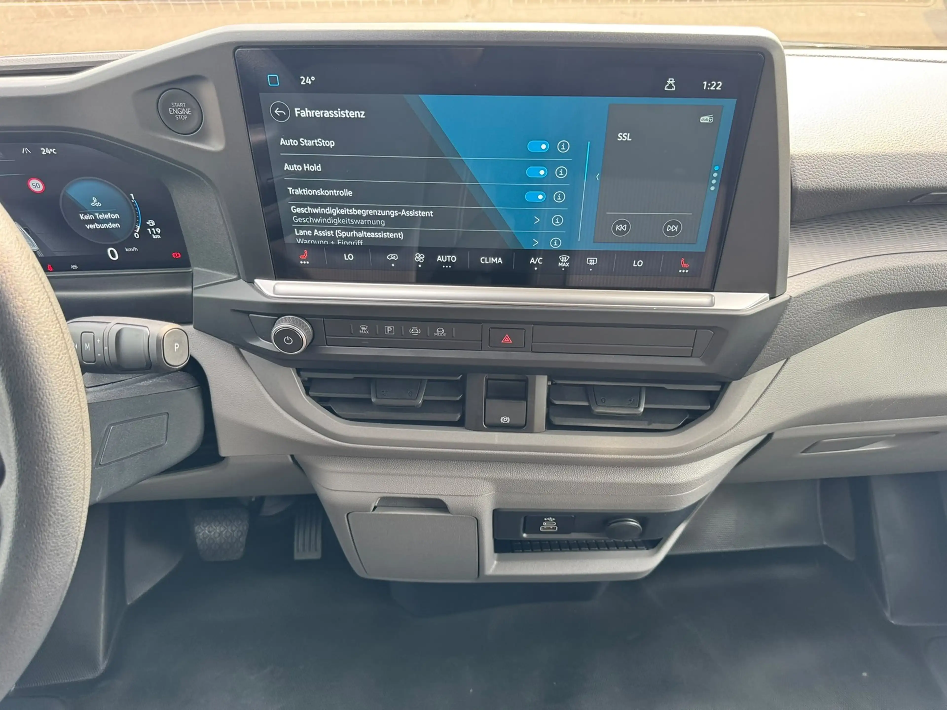 Volkswagen T7 Kombi LR 2.0TDI DSG 9 SITZE+AHK+KAMERA+LED+SHZ+ — photo 5