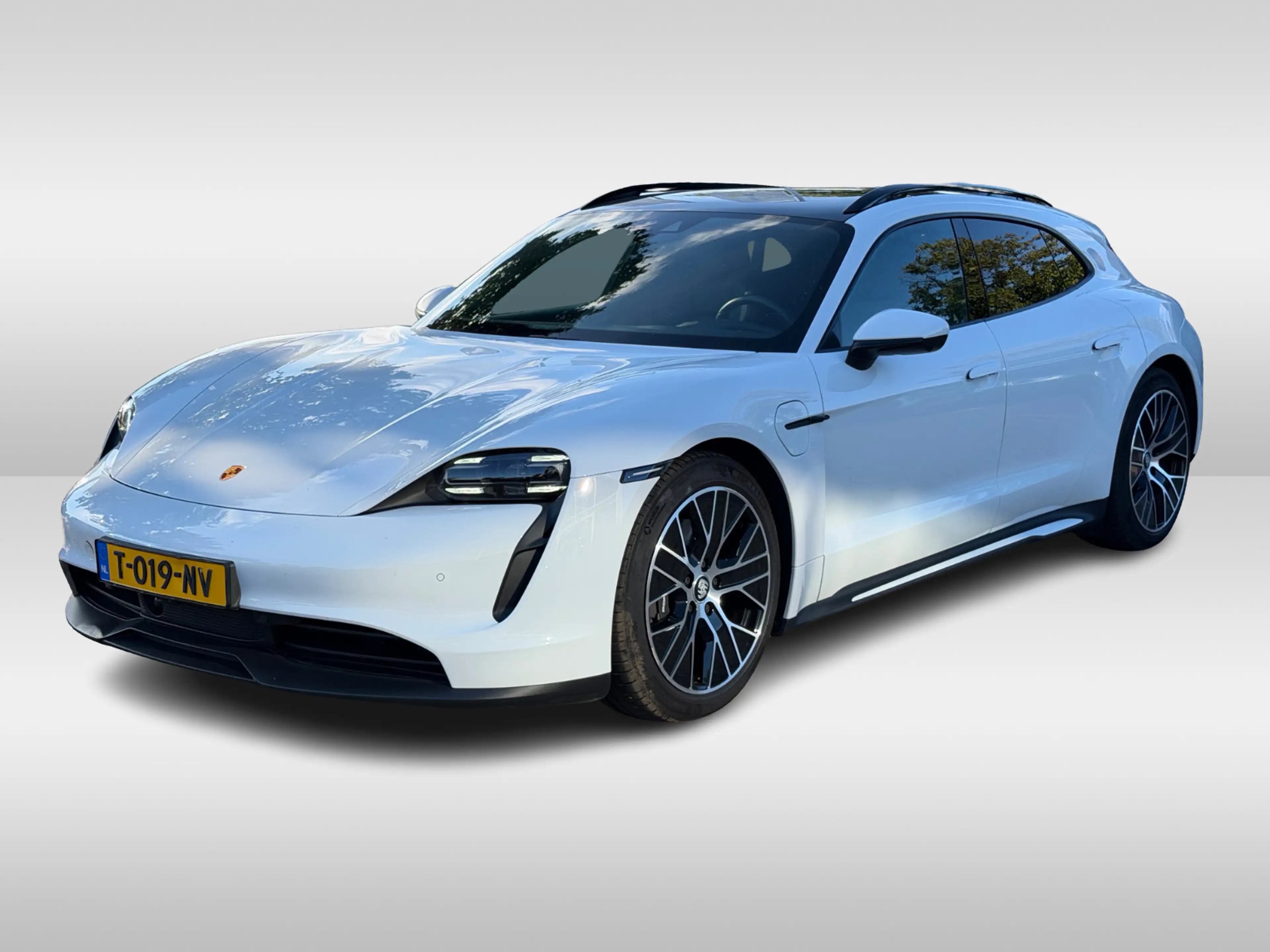 Porsche Taycan Sport Turismo 93 kWh / Panoramadak / 360Camera / P