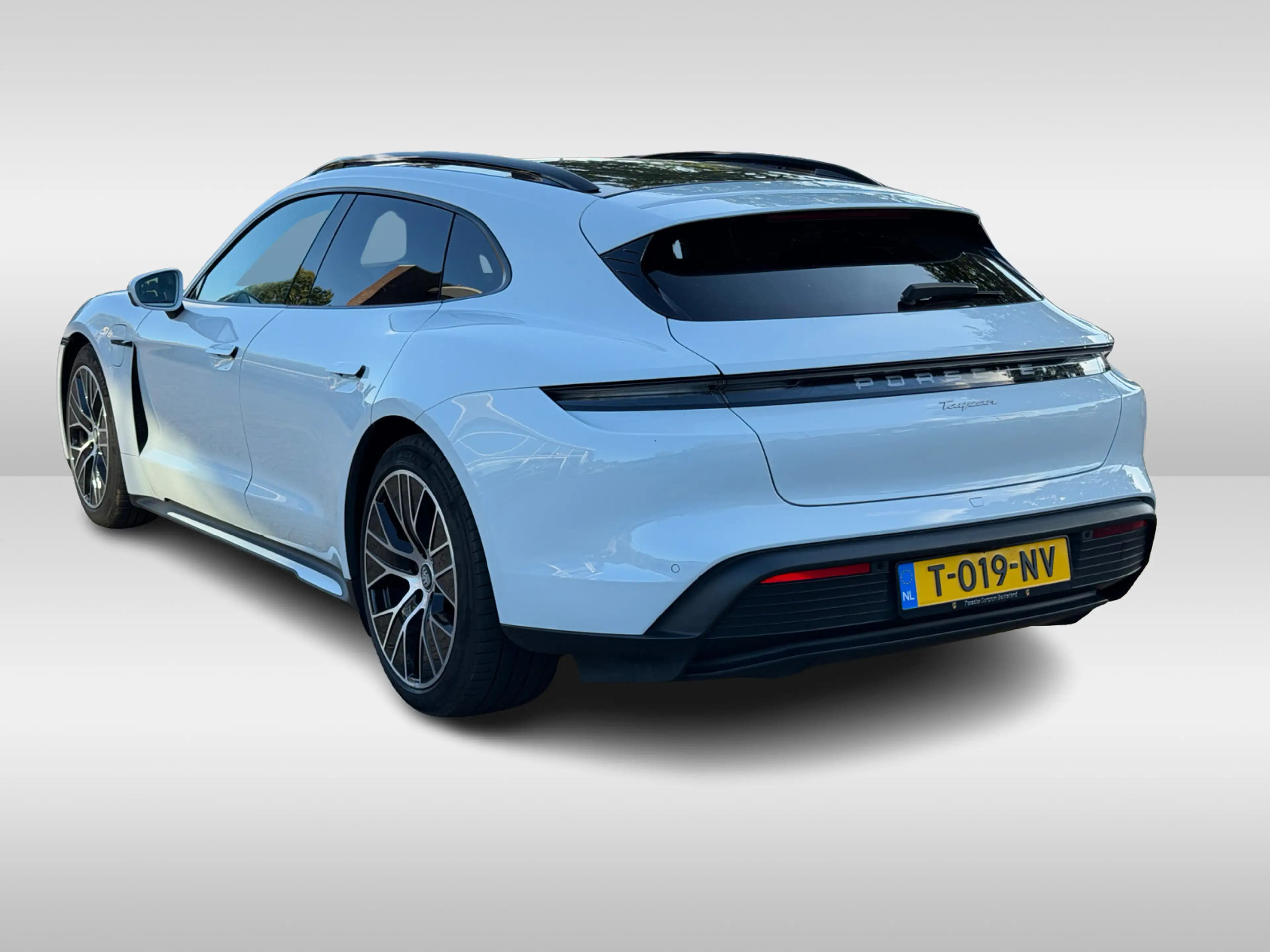 Porsche Taycan Sport Turismo 93 kWh / Panoramadak / 360Camera / P — photo 5
