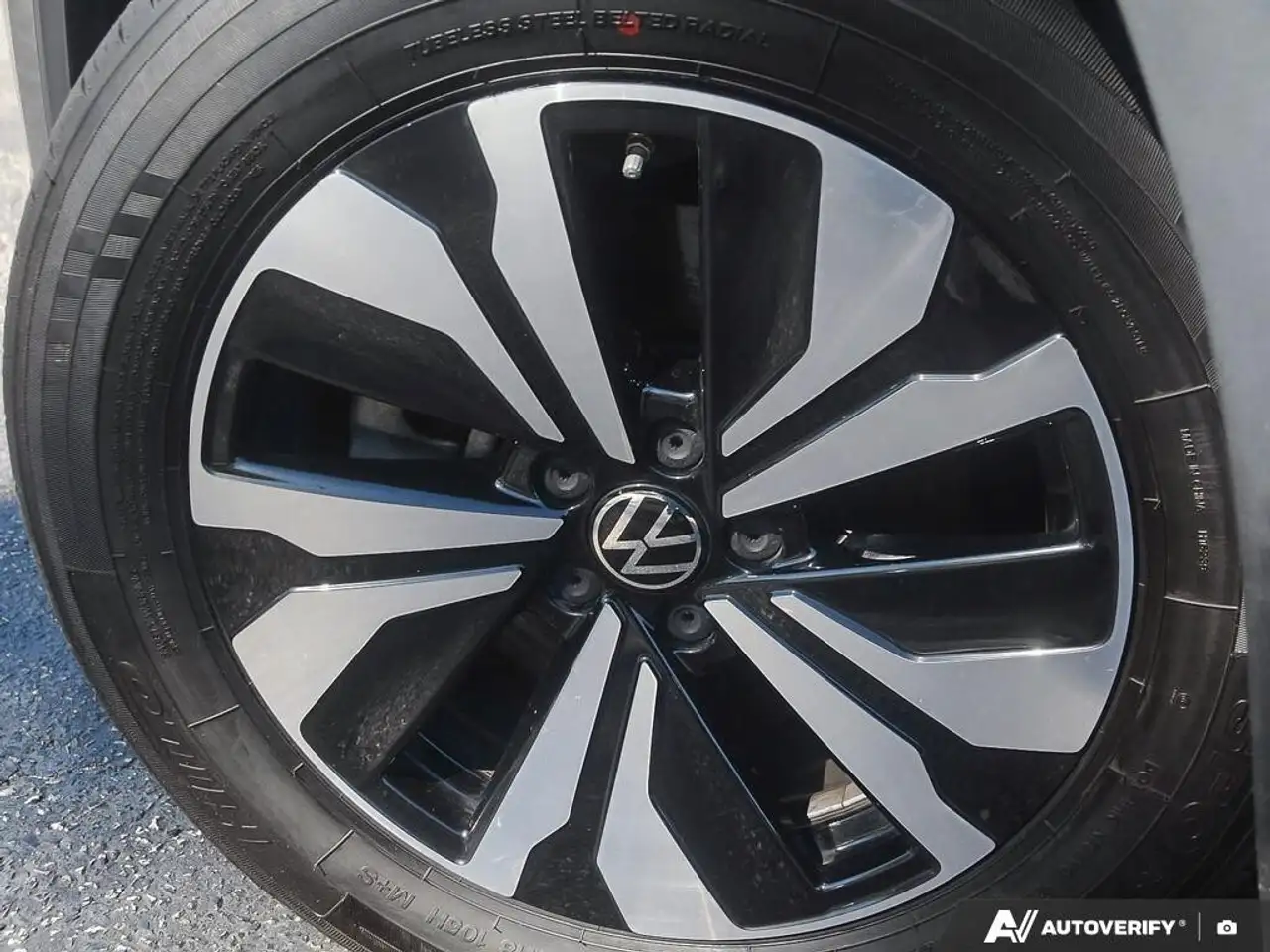 Volkswagen Atlas снимка Volkswagen Atlas