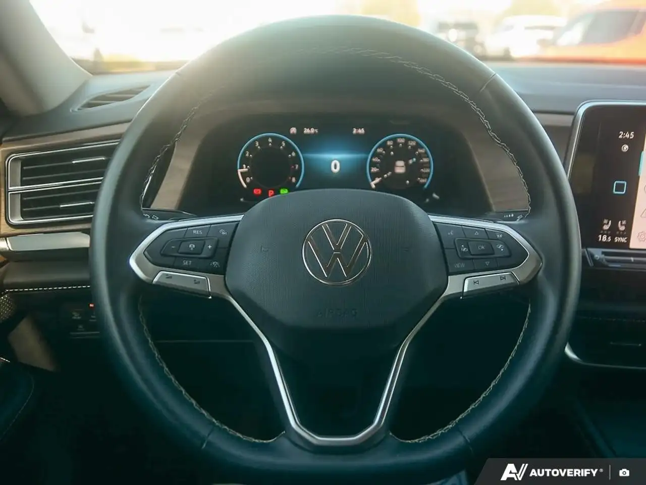 Volkswagen Atlas снимка Volkswagen Atlas