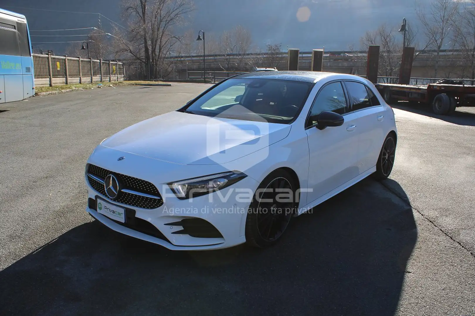 Mercedes-Benz A 200 A 200 Automatic Premium Weiß - 1