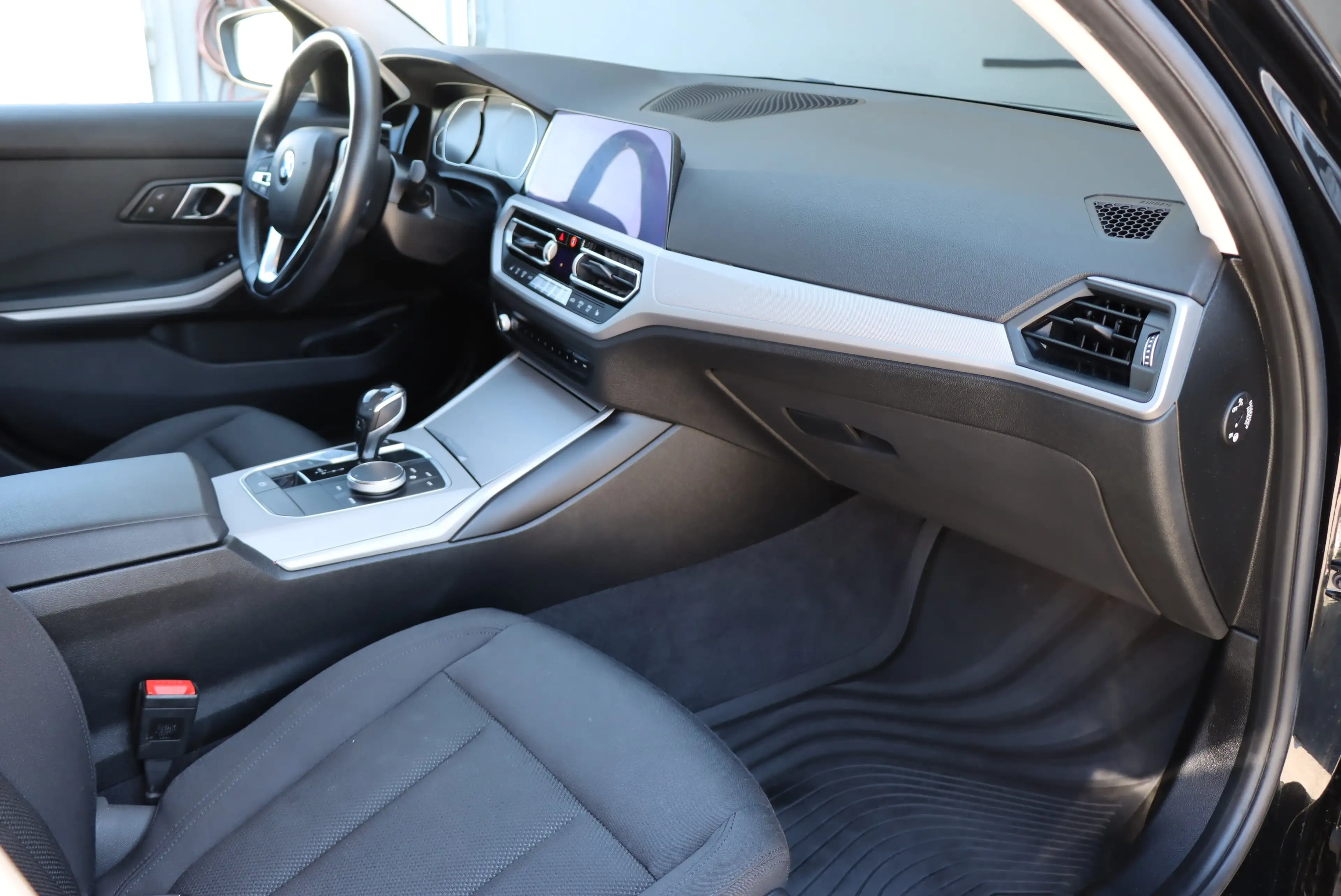 BMW 316 Touring Automatik *el. Anhängevorrichtung * — photo 12
