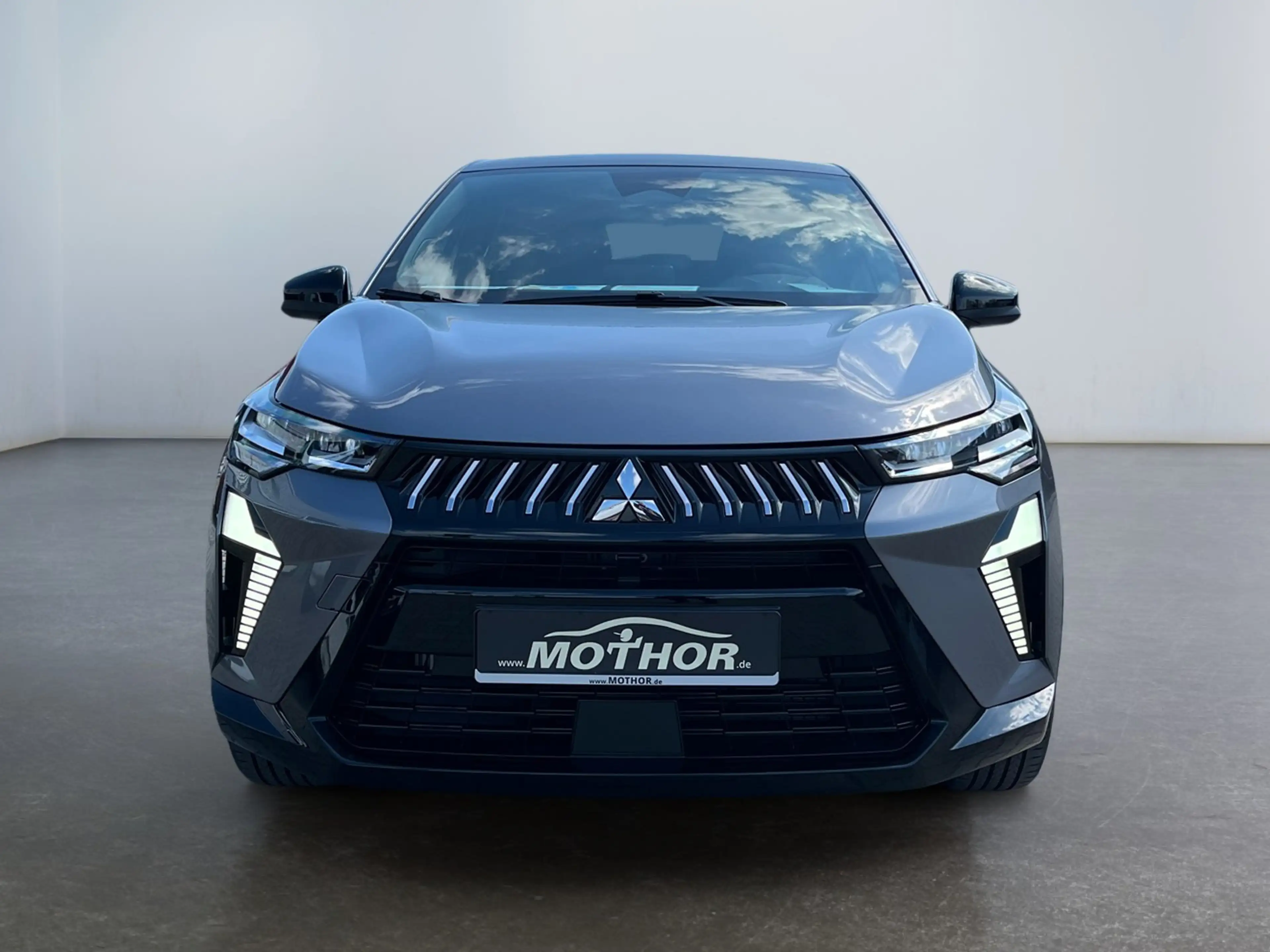 Mitsubishi Grandis Diamant Plus 1,3 Turbo TEMP PDC NAVI SHZ — photo 6