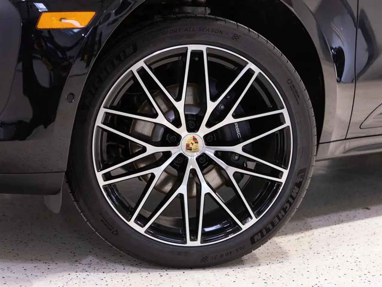 Porsche Macan снимка Porsche Macan