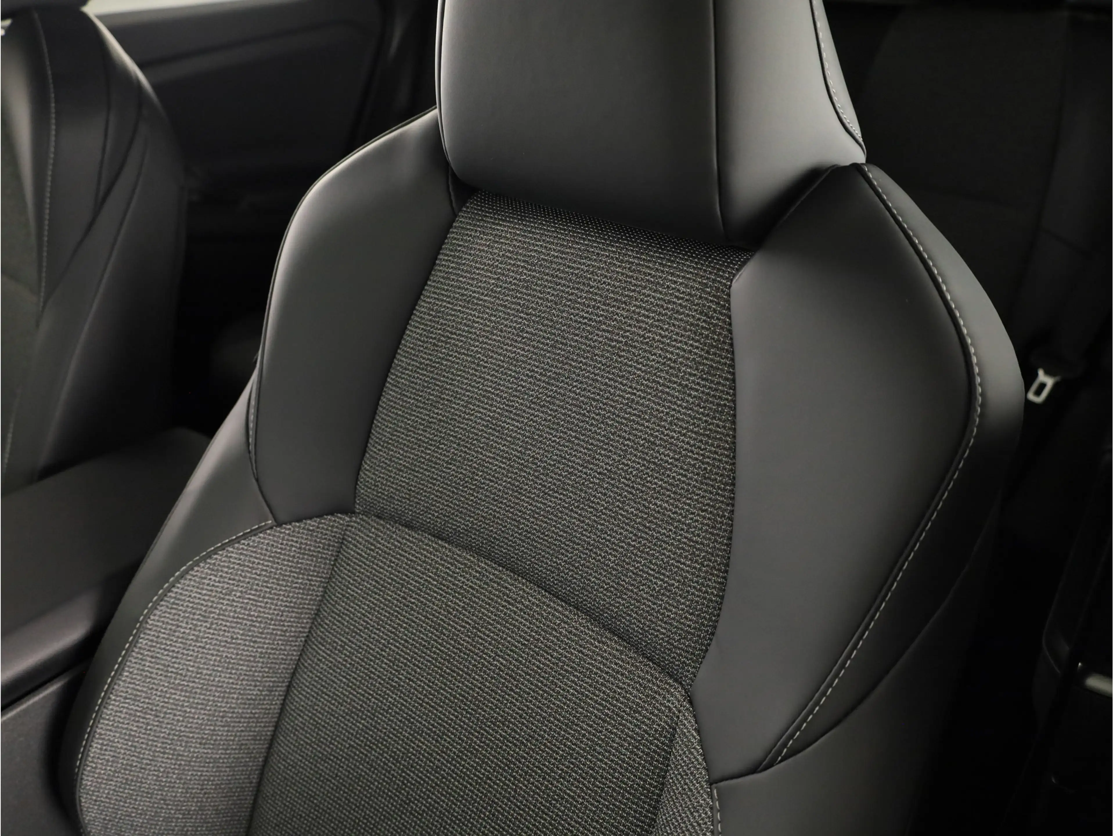Toyota bZ4X Touring Dynamic Limited Edition 75 kWh *NIEUW* | M — photo 14