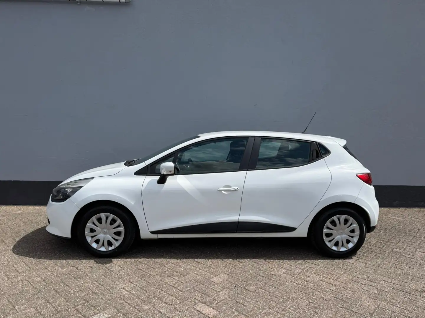 Renault Clio 1.2 Night & Day - Navigatie Wit - 2
