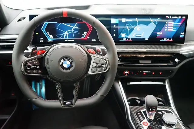 BMW M4 view 12