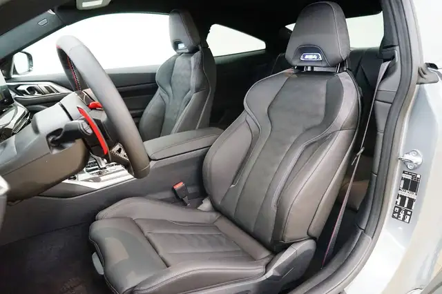 BMW M4 view 13