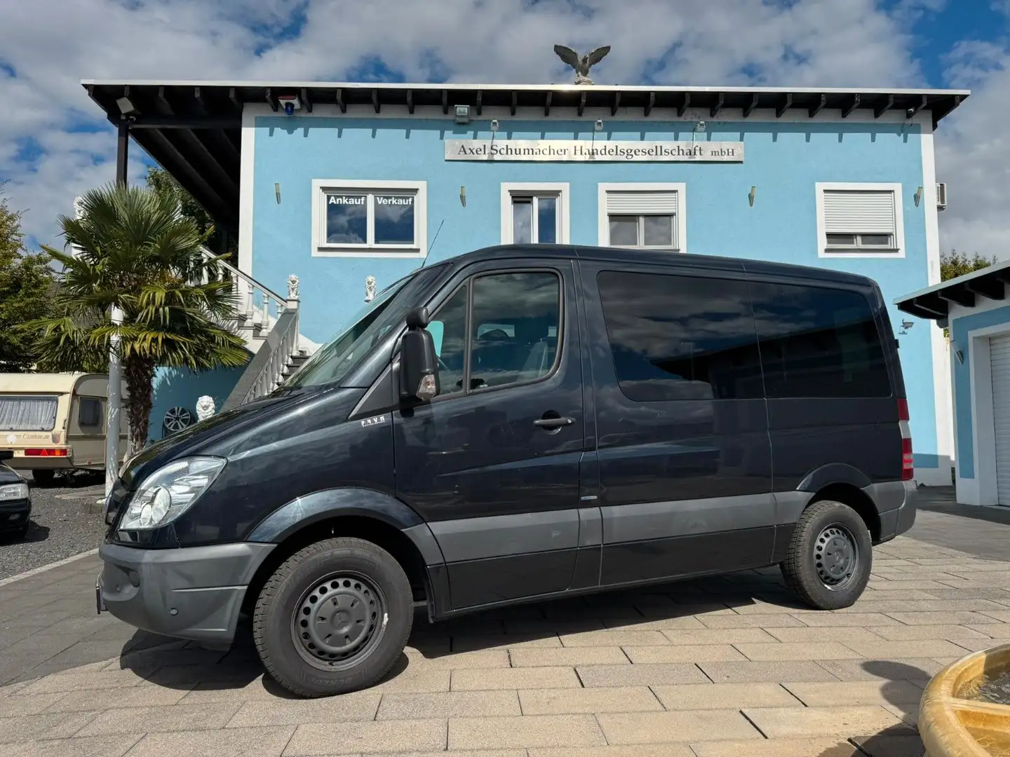 Mercedes-Benz Sprinter 213CDI Behindertenumbau+Rollstuhllift Schwarz - 1