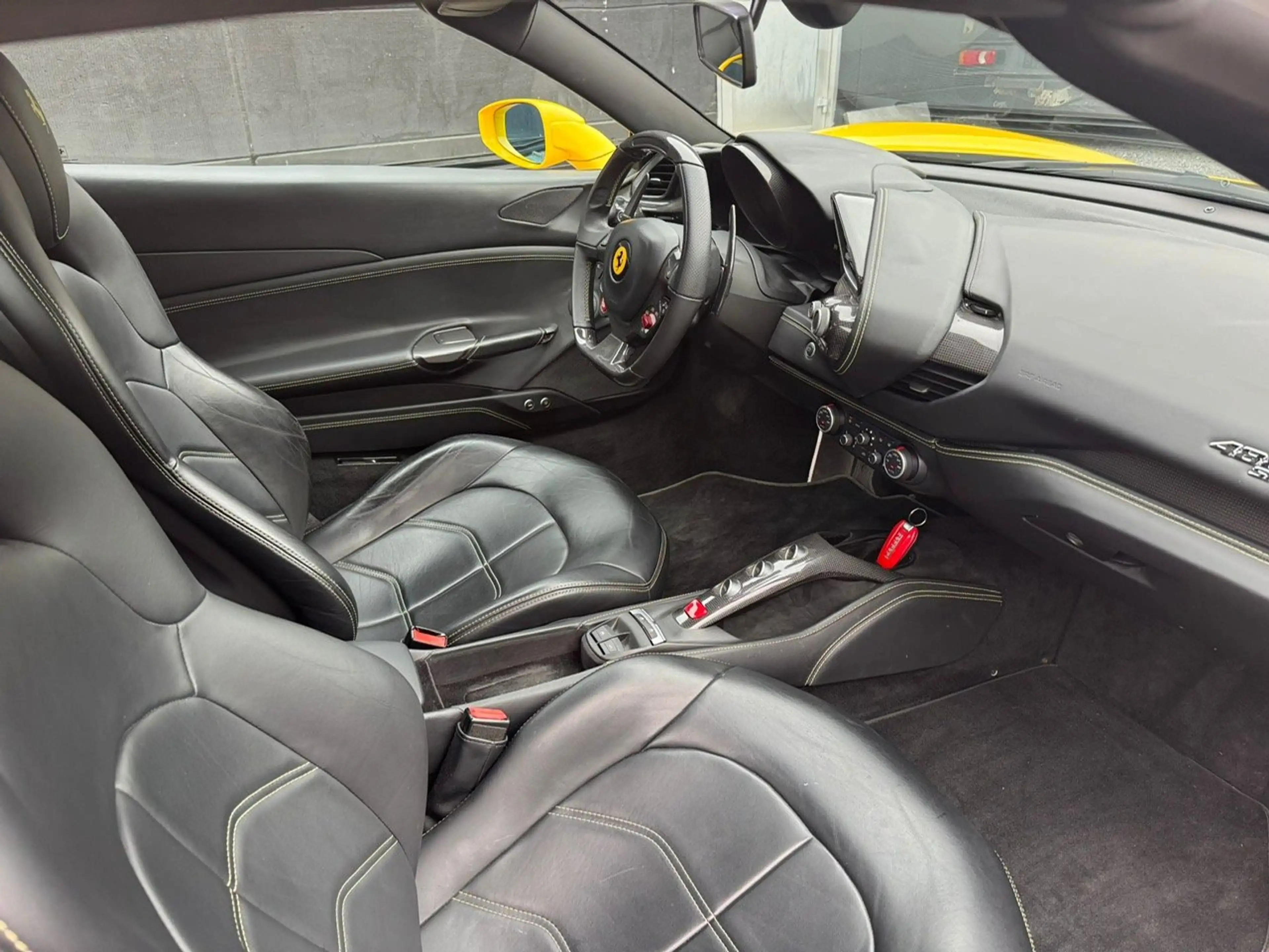 Ferrari 488 Spider *NEW GEARBOX* — photo 13