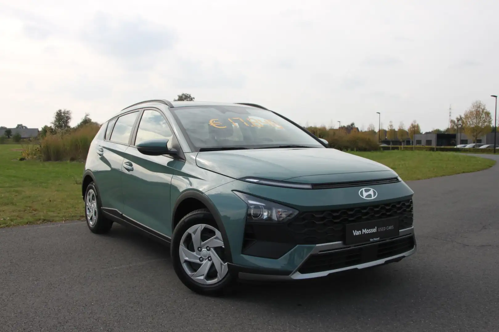 Hyundai BAYON 1.2i Twist 5MT | CAMERA | CRUISE CONTROL | Apple C Vert - 2