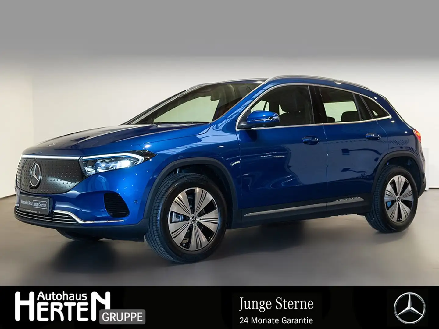 Mercedes-Benz EQA 300 4M+PROGRESSIVE+360°+AHK+LED+AMBIENTE+SHZ Schwarz - 1