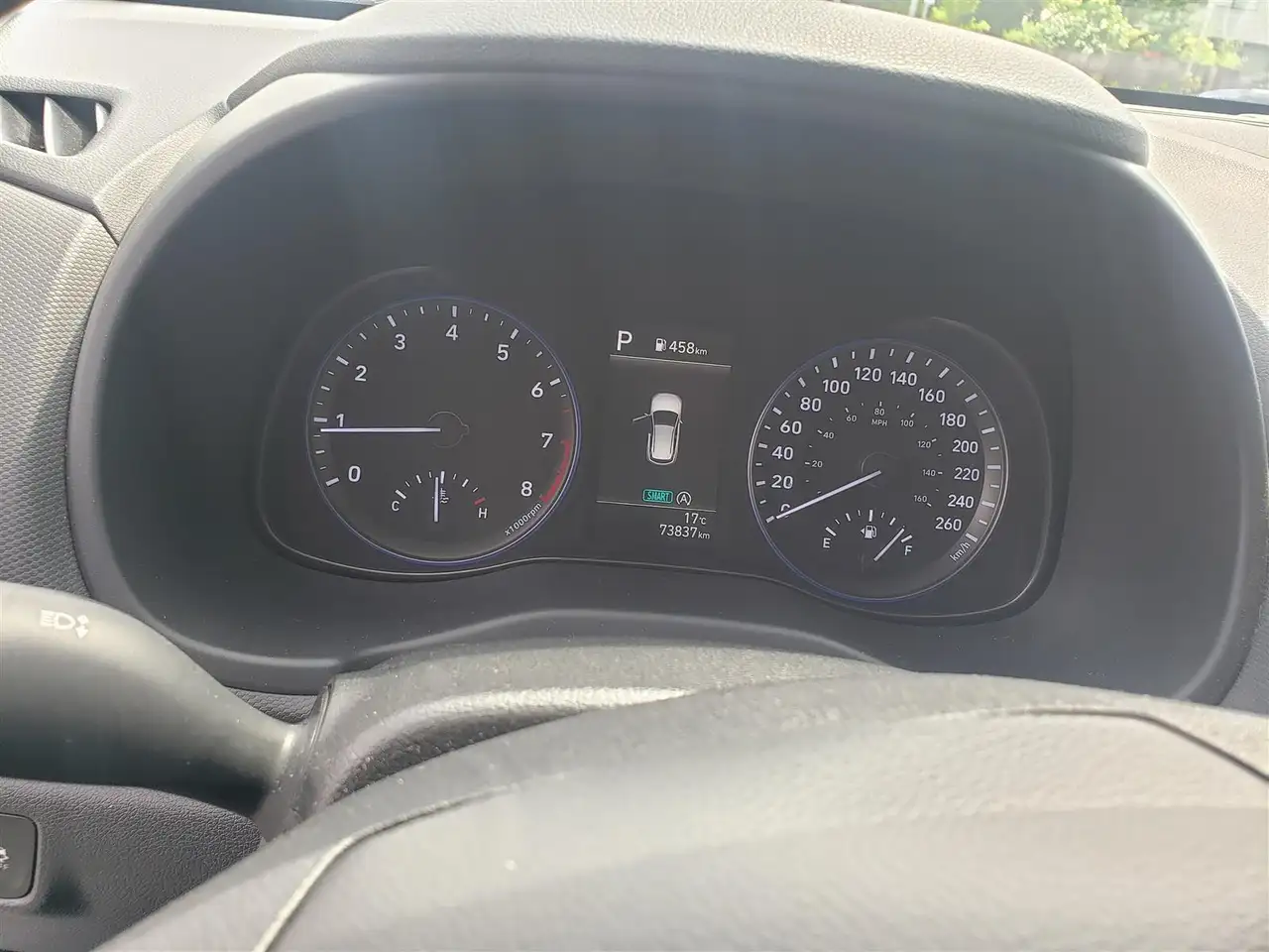 Hyundai KONA снимка Hyundai KONA