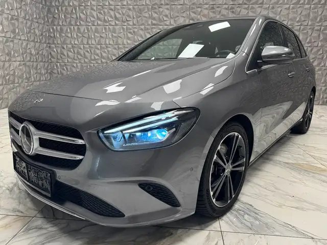 Mercedes-Benz B 220 d