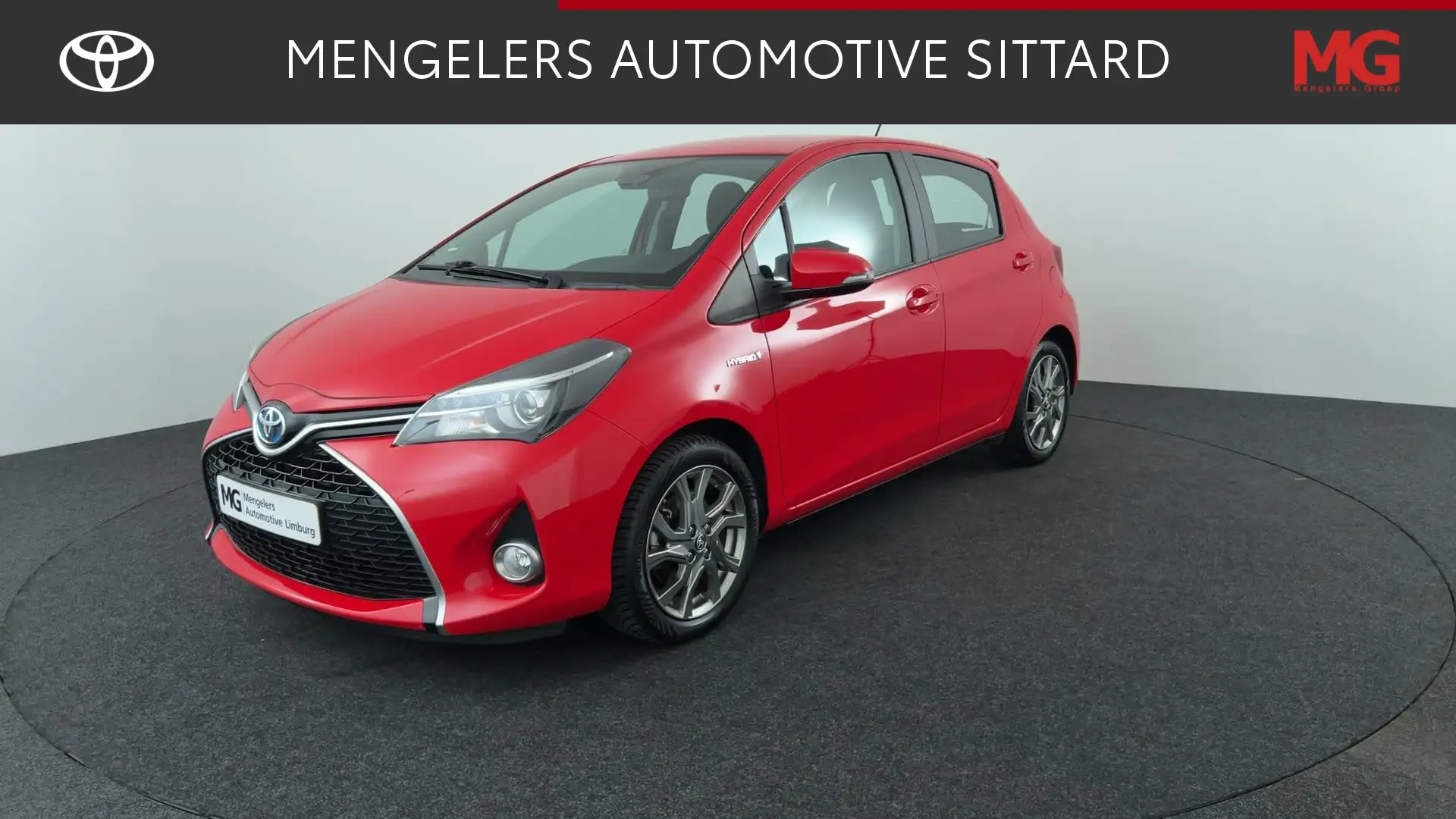 Toyota Yaris 1.5 Hybrid Dynamic Rood - 1