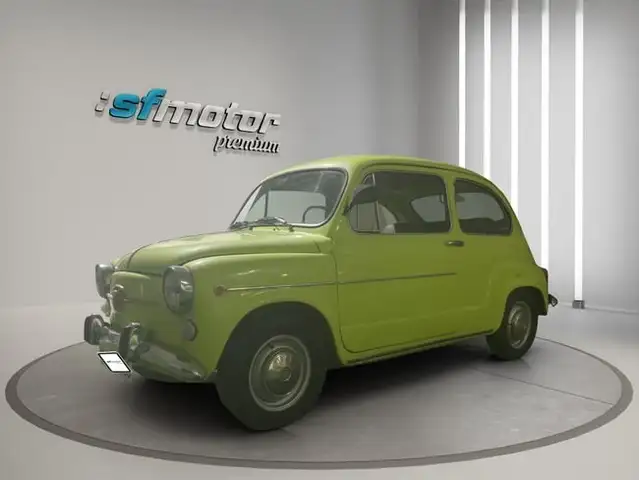 SEAT E
