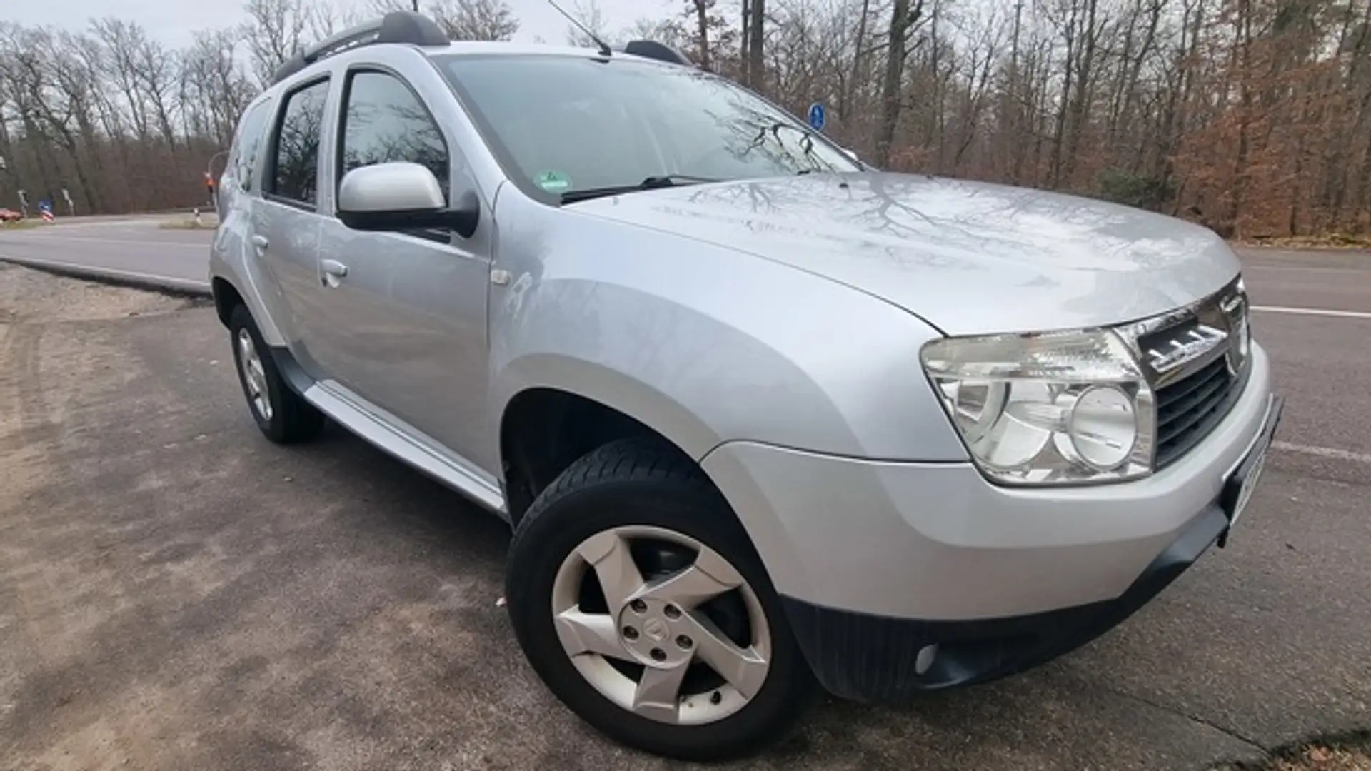 Dacia Duster 1.6 16V 105 KLIMA + LEDER + PARKTRONIK Silver - 1