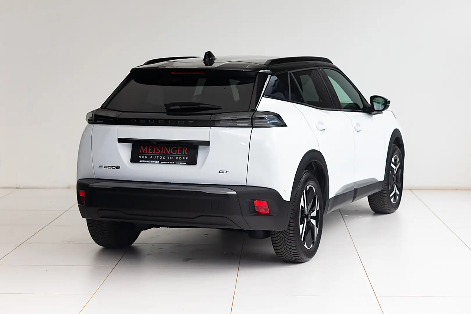 Peugeot e-2008 54kWh GT Weiß - 2