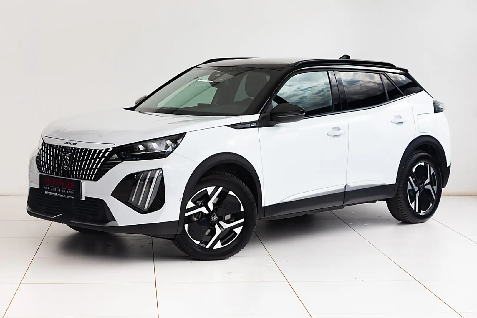 Peugeot e-2008 54kWh GT Weiß - 1