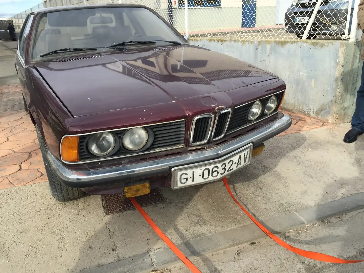 BMW 630 CS E24 Rojo - 1