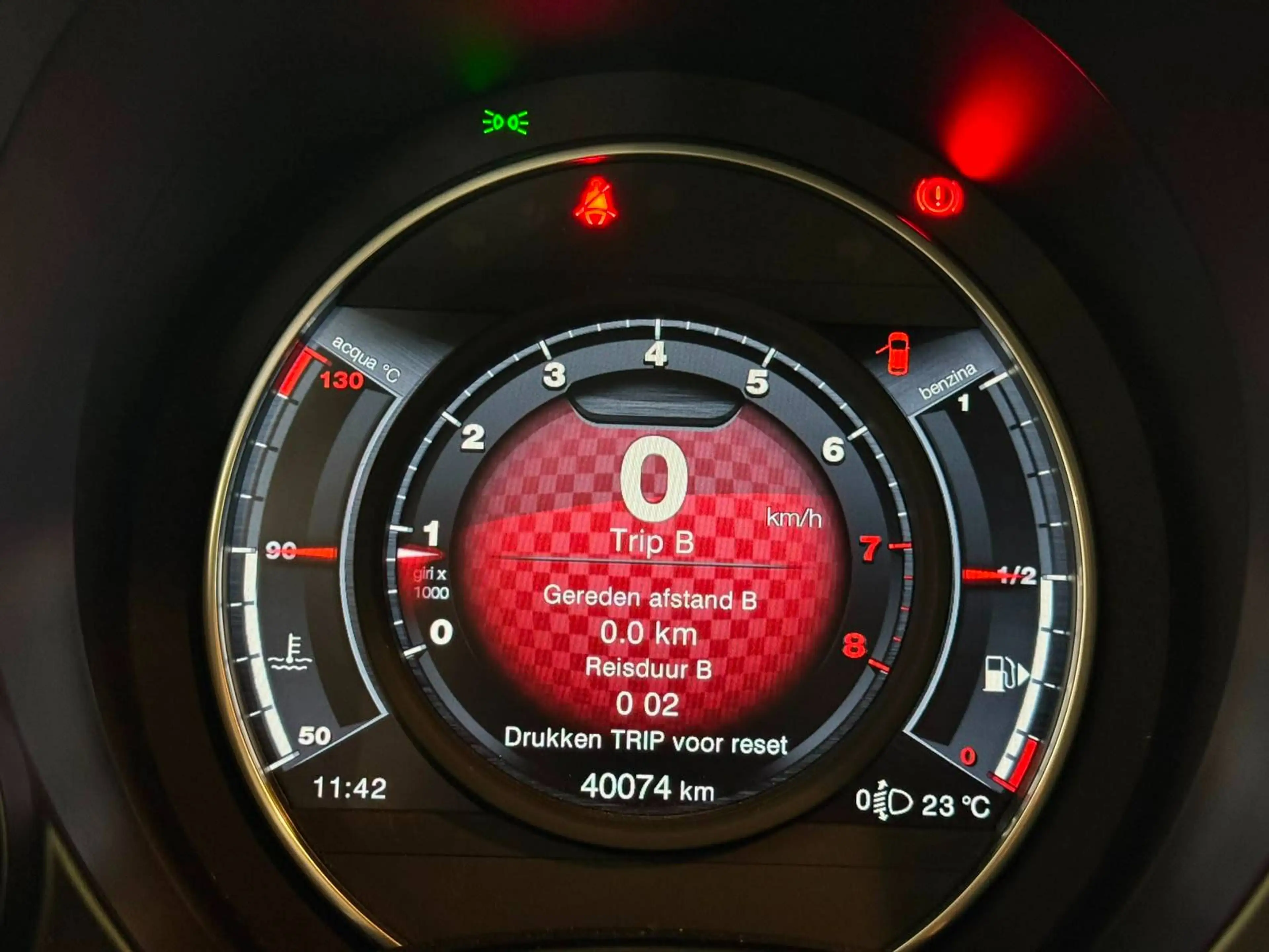 Abarth 595 1.4 T-Jet Competizione — photo 15