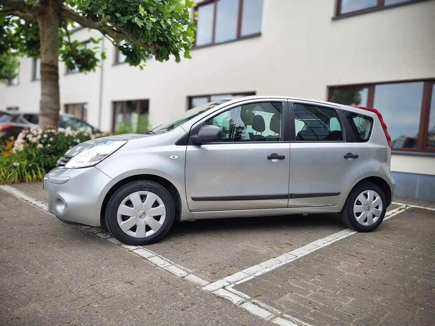 Nissan Note Note 1.5 dci visia Срібний - 2