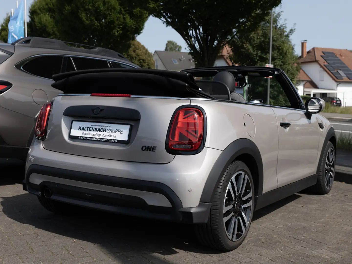 MINI One Cabrio Classic Trim HUD LED NAVI KAMERA Gris - 2